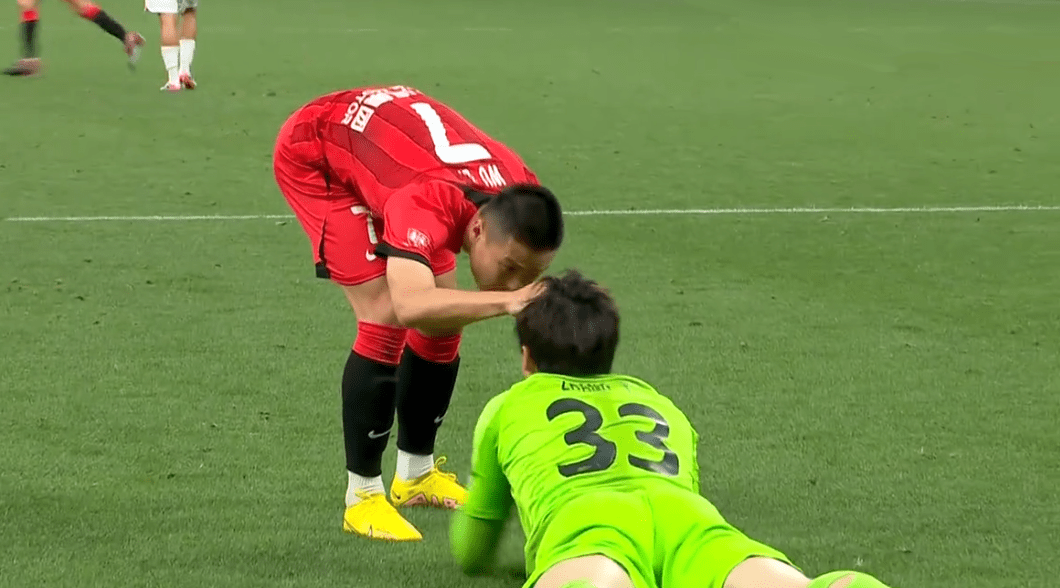 上港主场逆转，绝杀贵州智诚取胜