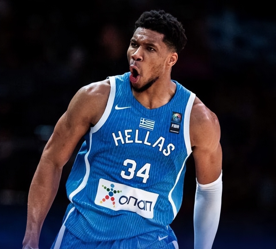 加拿大男篮力克土耳其男篮，字母哥惊艳世界