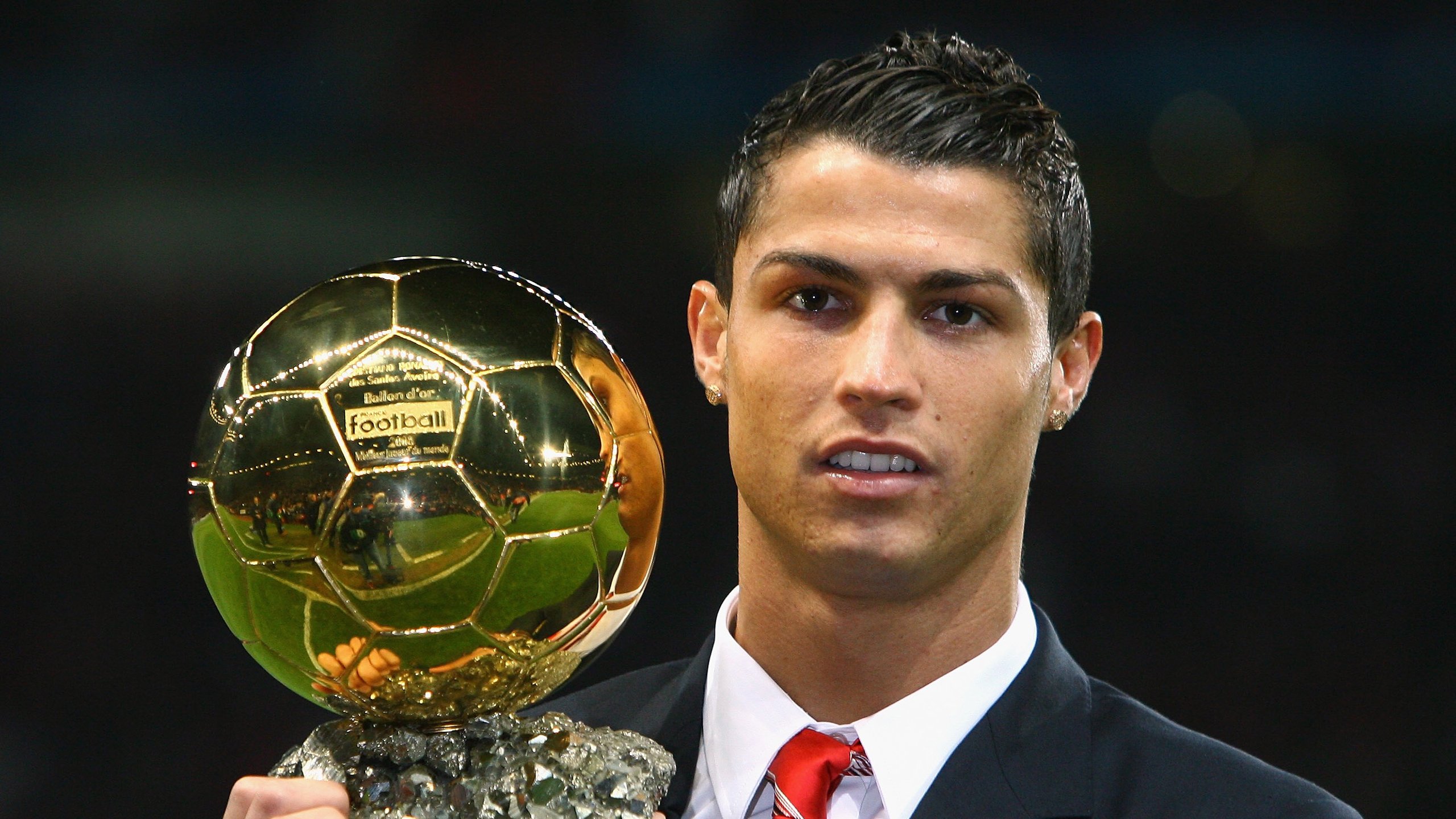 绿茵奇迹夜,C罗爆发引领逆转,洪都拉斯小将复刻比利亚雷亚尔神话