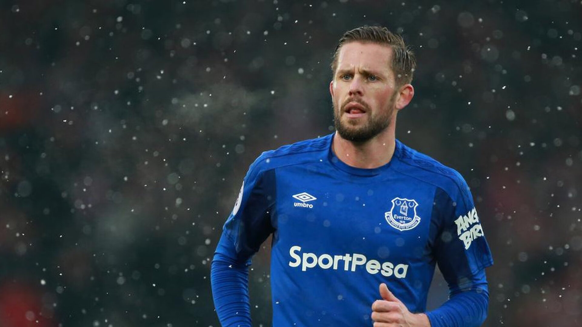 德罗赞存在感拉满之夜,火箭粉碎雷霆背后的孤胆叙事